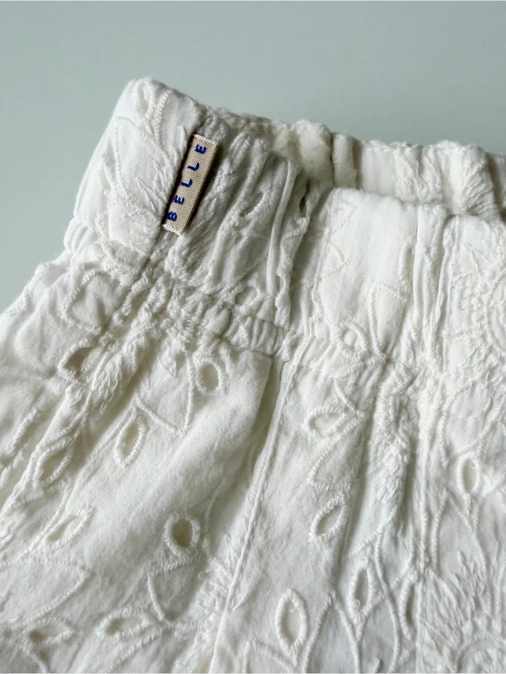 Bellerose Cream Eyelet Elastic-Waist Girls Shorts Sz 8